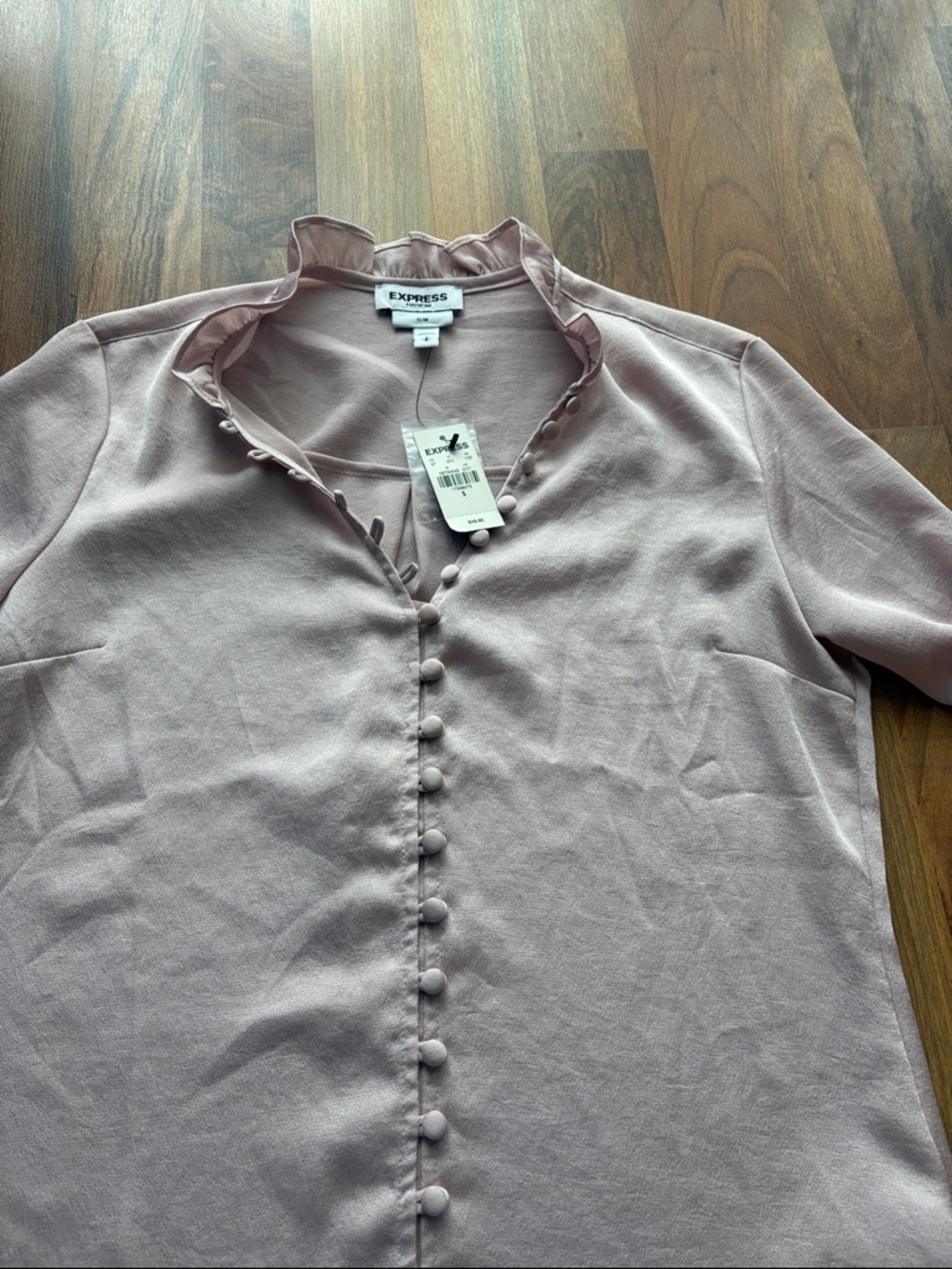 Express Women's Light Blush Pink Ruffle Collar Button-Up Blouse NWT - Picture 6 of 11